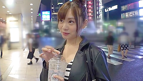 Fカップがエロいヤリマンは乳首が感じちゃう Fカップがエロいヤリマンは乳首が感じちゃう