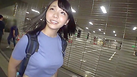巨乳の女子大生がハメ撮りに挑戦乳を揺らして肉棒の感触に酔いしれる 巨乳の女子大生がハメ撮りに挑戦乳を揺らして肉棒の感触に酔いしれる