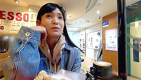 0001077 騎乗位 フェラチオ ベロキスなどが含まれている 0001077 騎乗位 フェラチオ ベロキスなどが含まれている